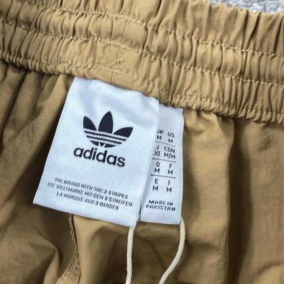 Adidas Originals Mens 3S Cargo Pants Cardboard Tan Black Ripstop JY1392 Size M - Picture 4 of 8